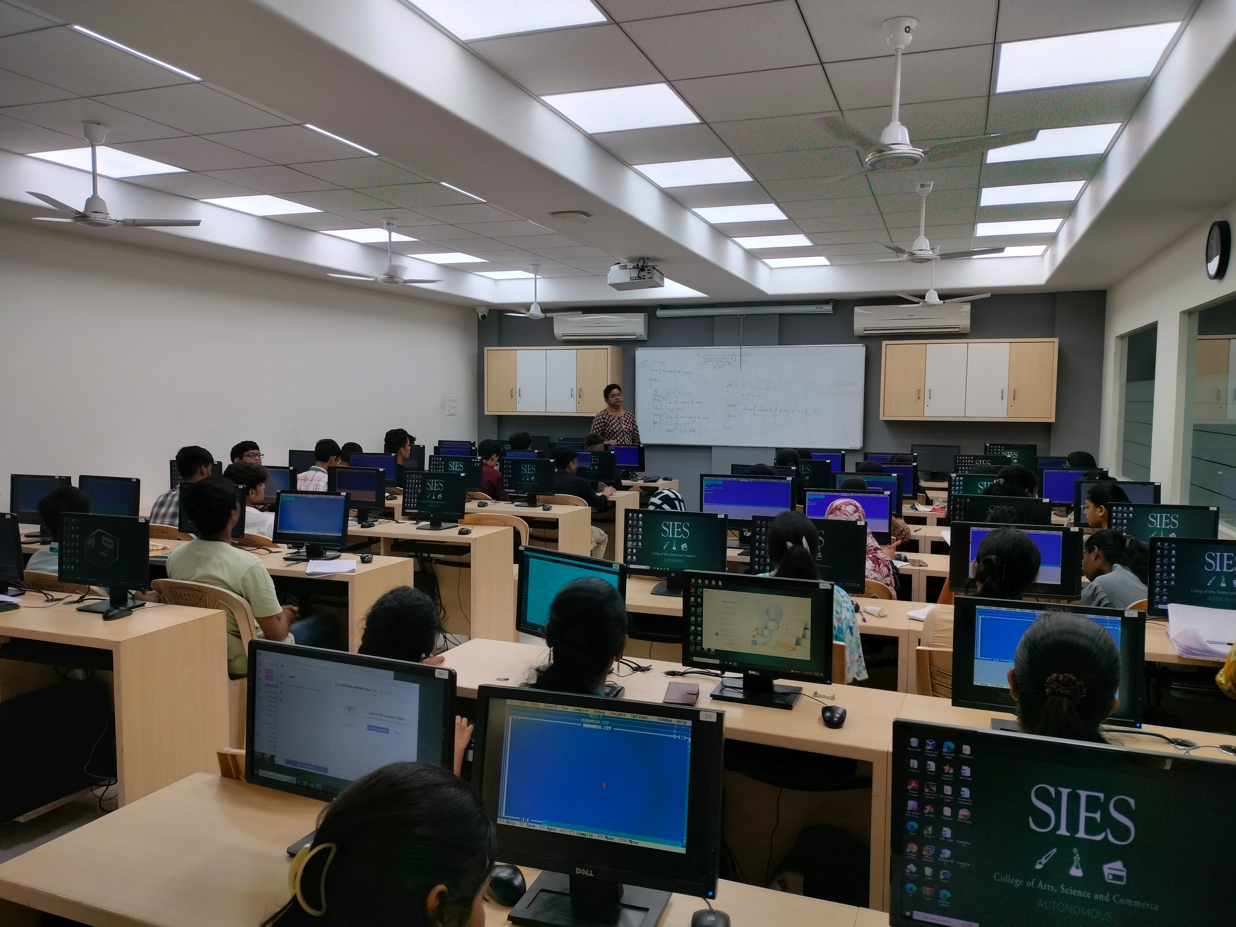 SIES College of Arts, Science & Commerce (Empowered Autonomous)